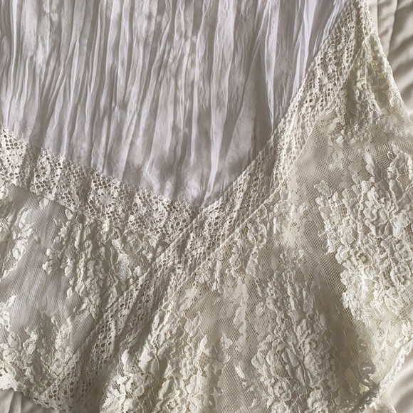 Karen Kane White Lace Top Size Small - Picture 10 of 10